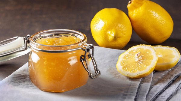 Pourquoi choisir une confiture de citron acidulée pour votre petit-déjeuner ?